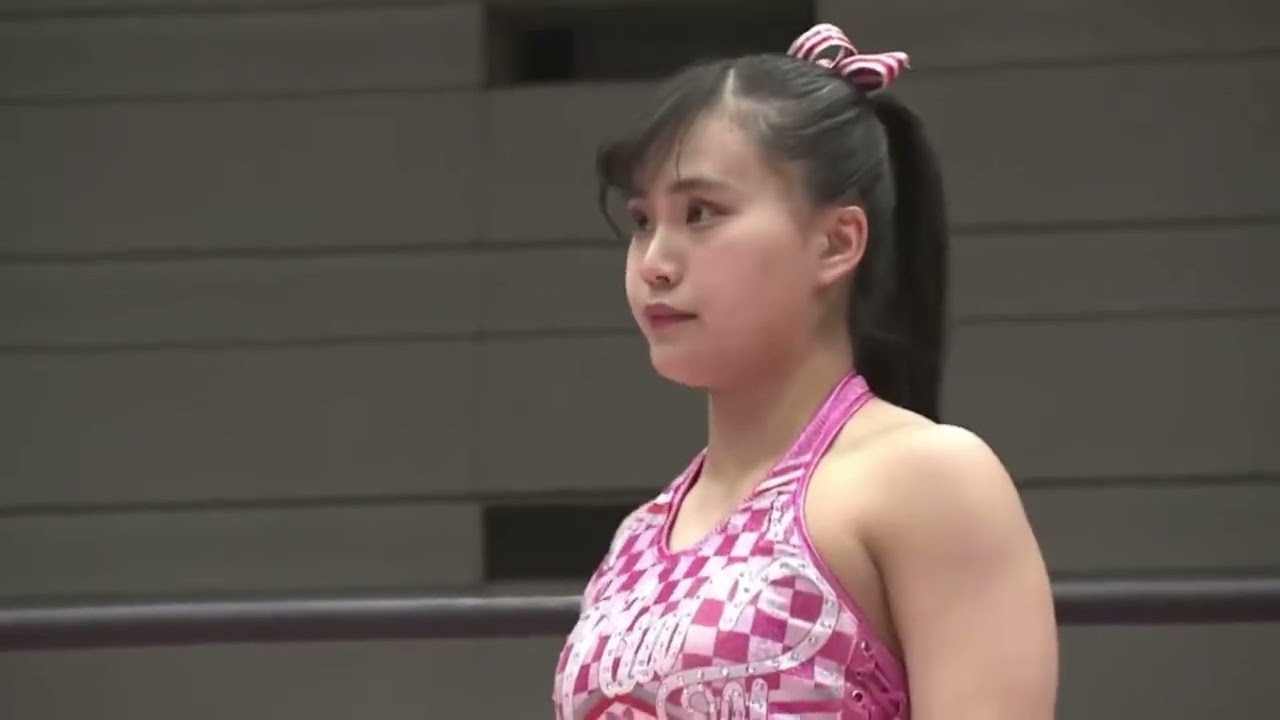 日本wwe女子摔角职业表演，岛国美女赤井沙希合体上福雪