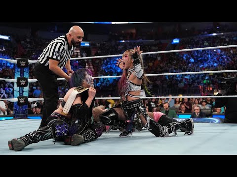 Asuka y Kairi Sane nuevas campeonas en parejas - WWE SmackDown 26 de Enero 2024 Español