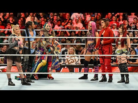 Alexa Bliss, Asuka & Bianca Belair Entrances: WWE Raw, Aug. 8, 2022