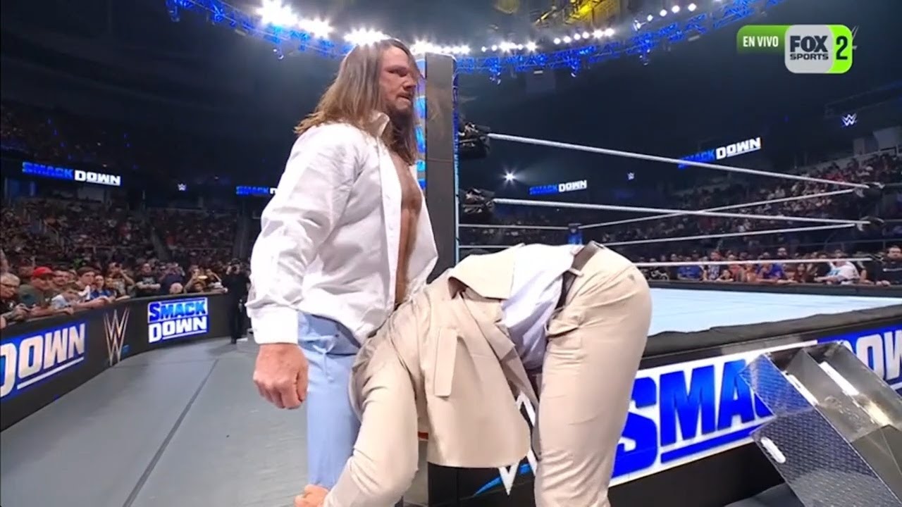 AJ Styles destruye a Cody Rhodes - WWE SmackDown 31 de Mayo 2024 Español